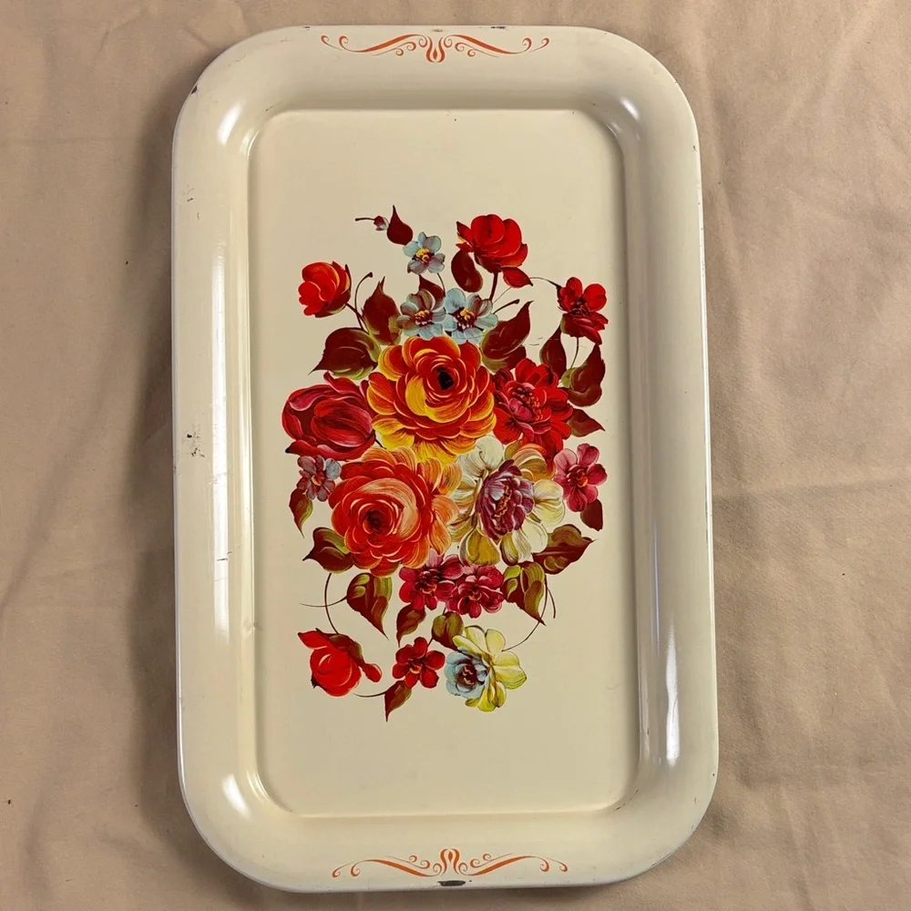 Vintage Ivory Floral Toleware Serving Trays‎ - Set of 4